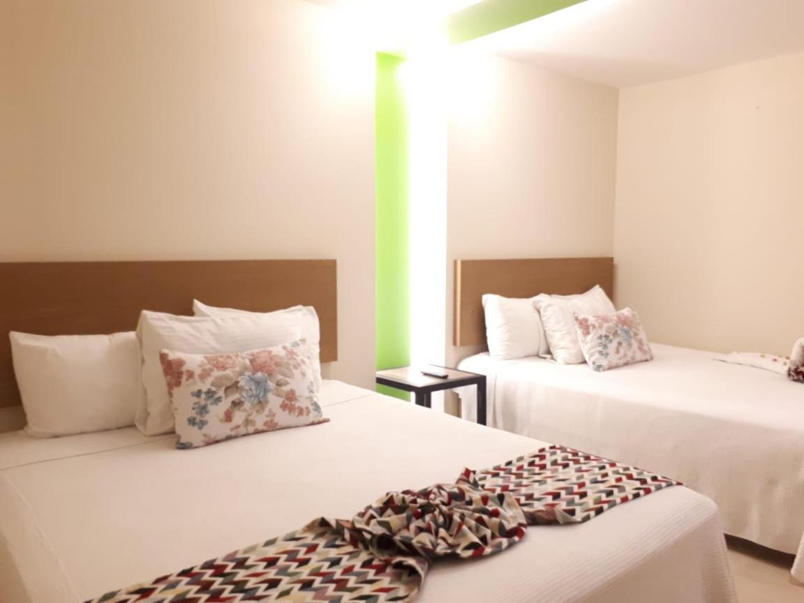 Brisas 10 Beachside Suites Cancún Exteriér fotografie