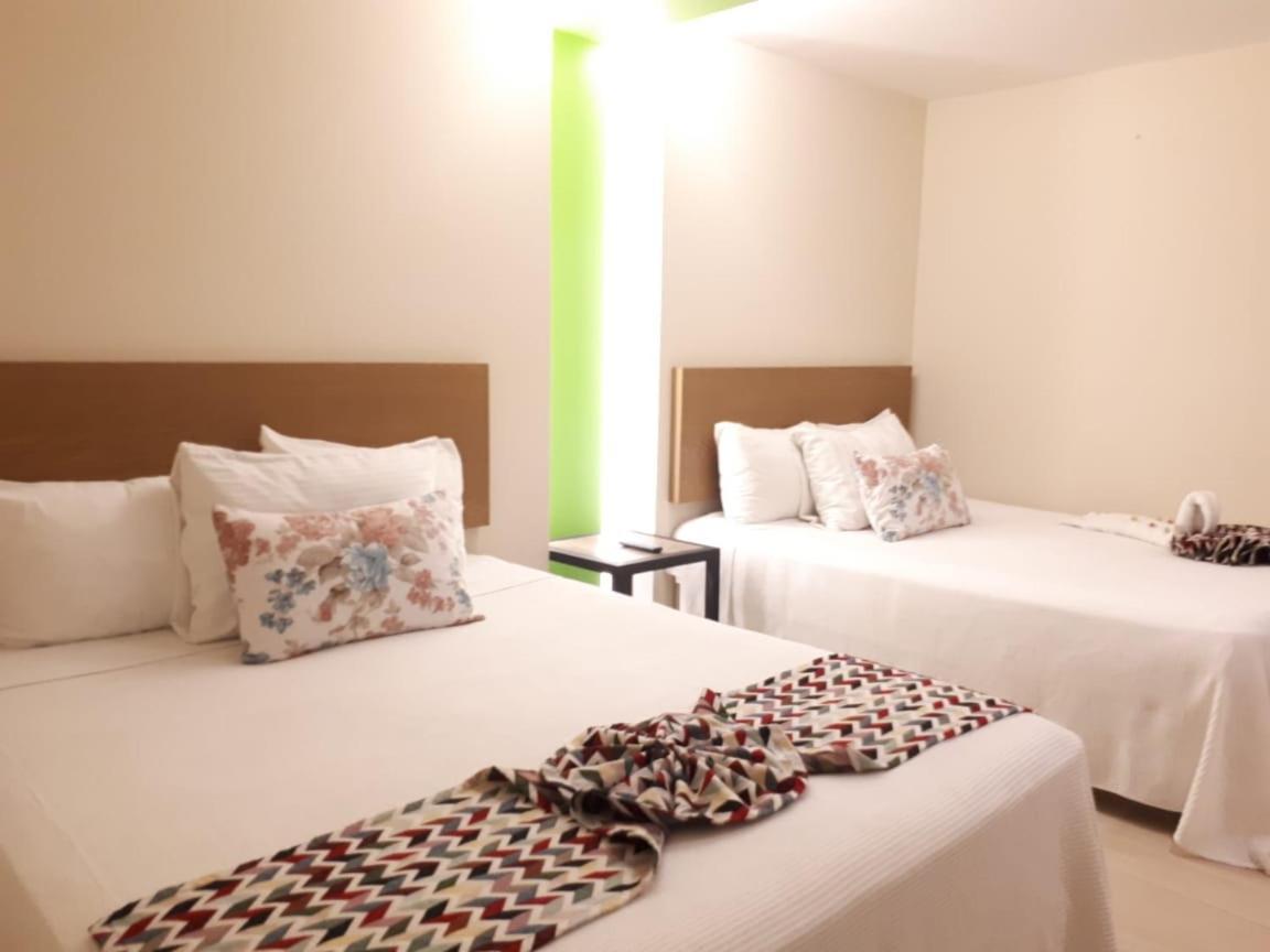 Brisas 10 Beachside Suites Cancún Exteriér fotografie
