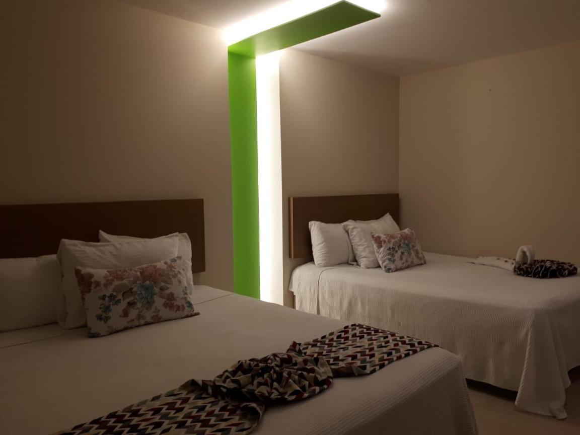 Brisas 10 Beachside Suites Cancún Exteriér fotografie