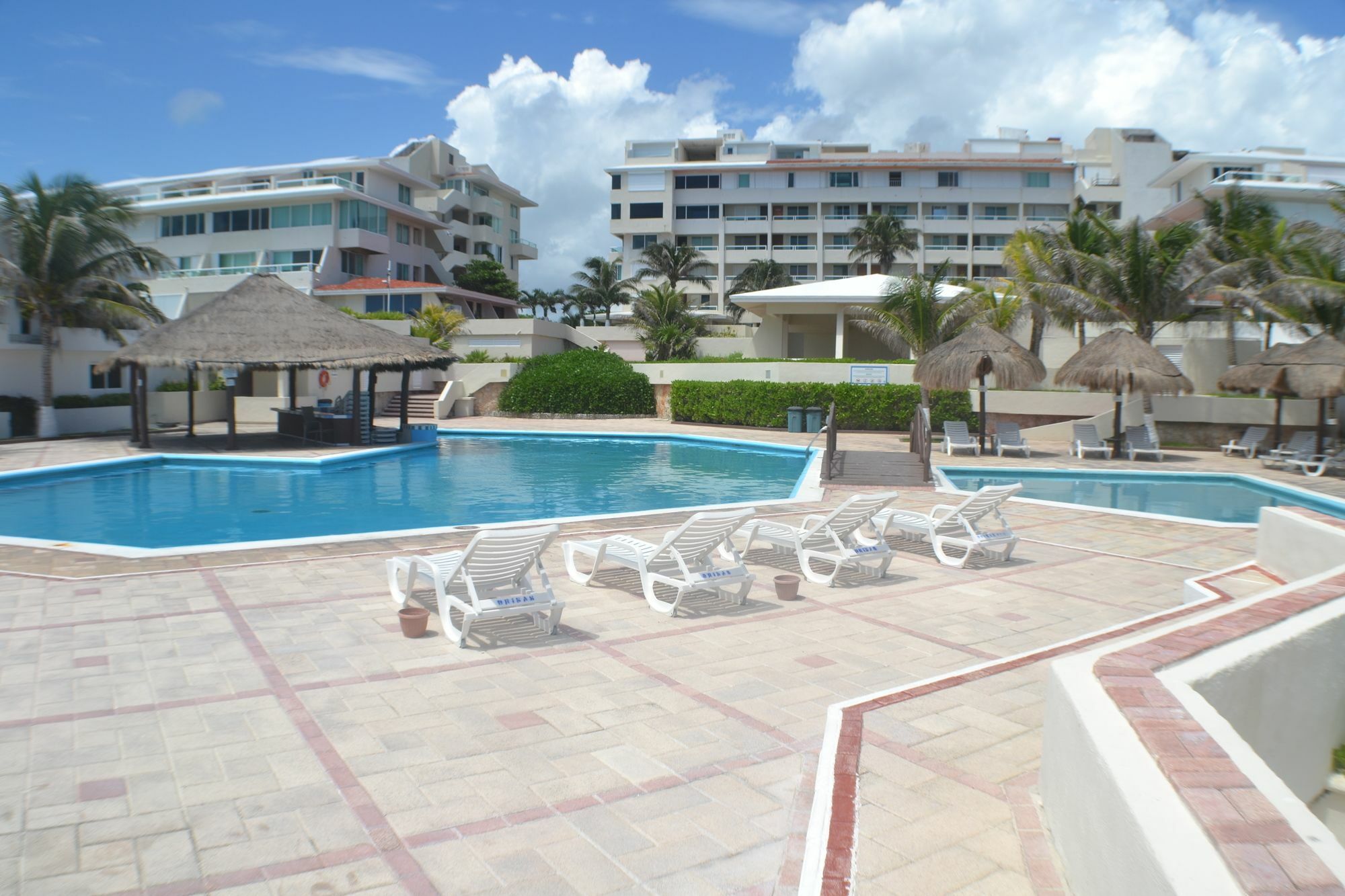 Brisas 10 Beachside Suites Cancún Exteriér fotografie